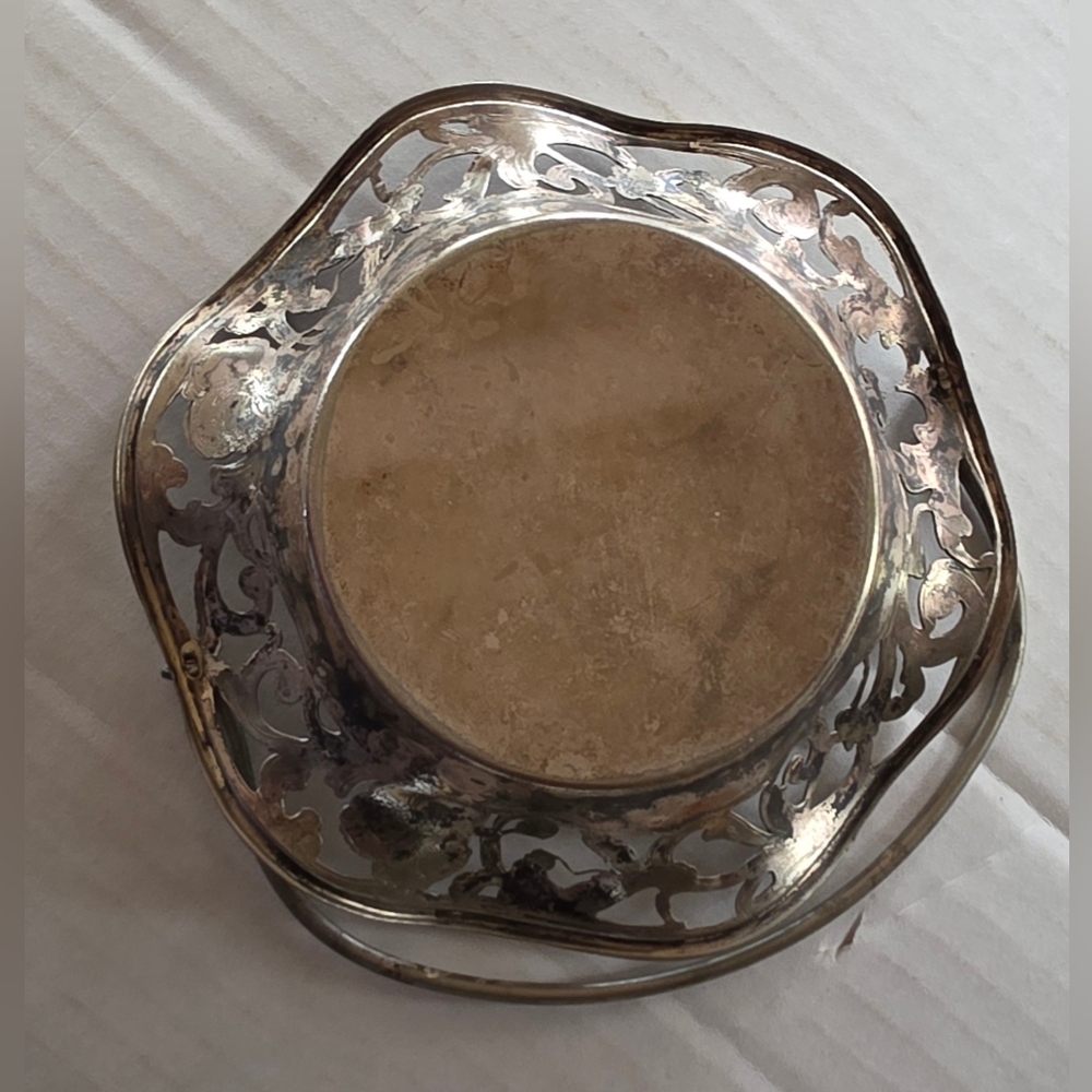 Art Nouveau Silver Plated Basket (5" Across) No Markings- Lovely - Picture 3 of 8